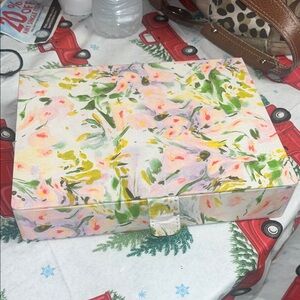 Floral Patterned Jewelry Box